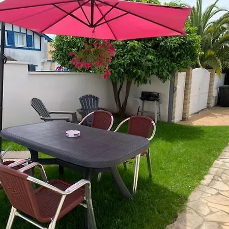 BEL APPART PROCHE DE LA PLAGE-JARDIN-WiFI-PARKING Hendaye Extérieur photo