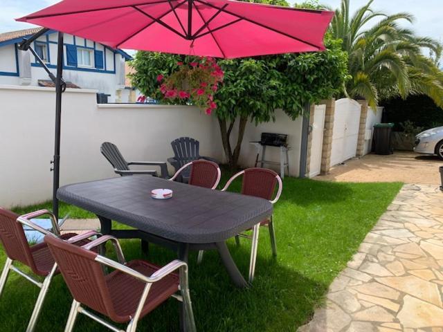 Les Hirondelles 2km De La Plage-jardin-wifi-parking-draps Et Serviettes Holiday home