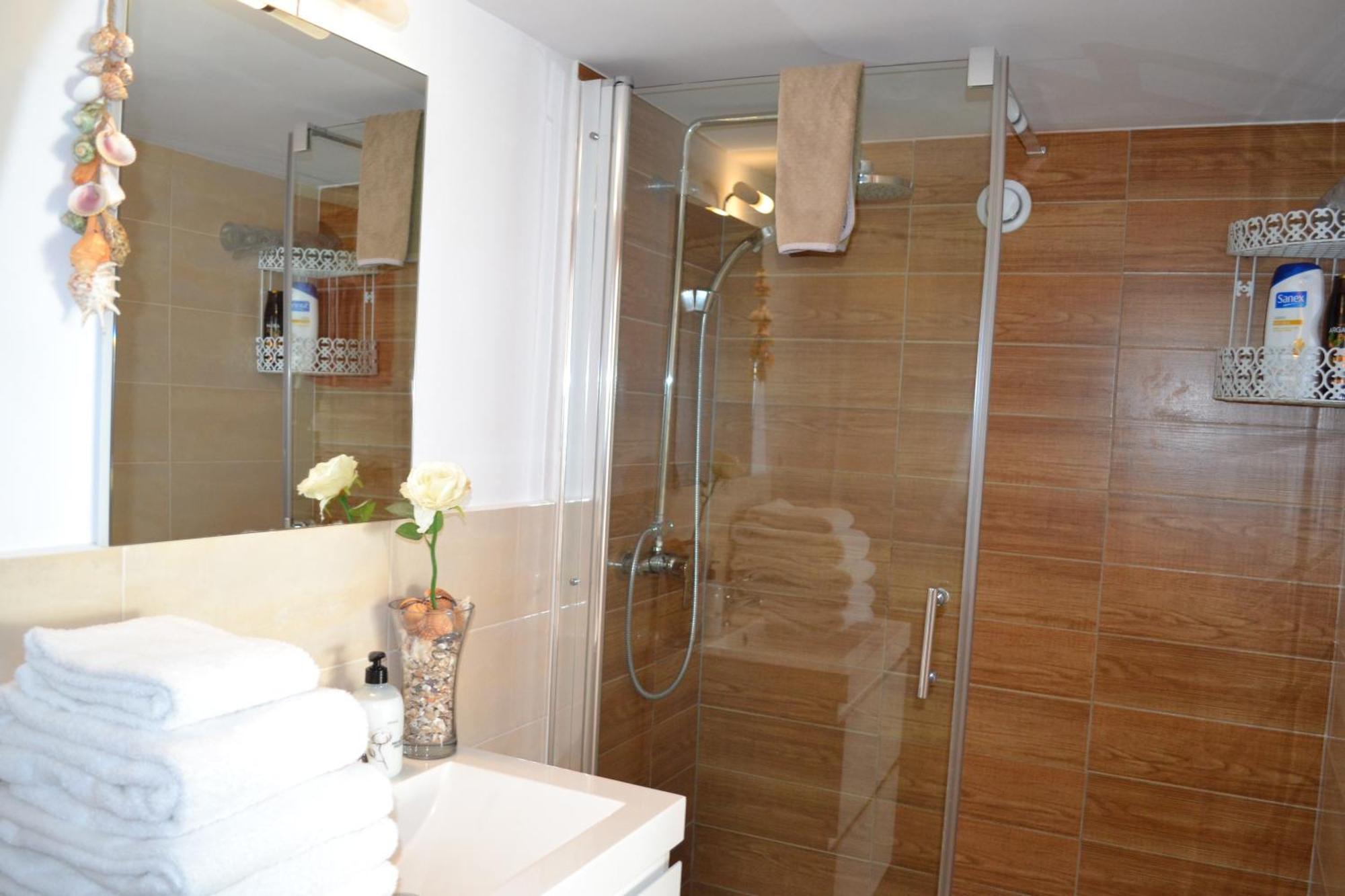 Holiday home Les Hirondelles 2km De La Plage-jardin-wifi-parking-draps Et Serviettes *
